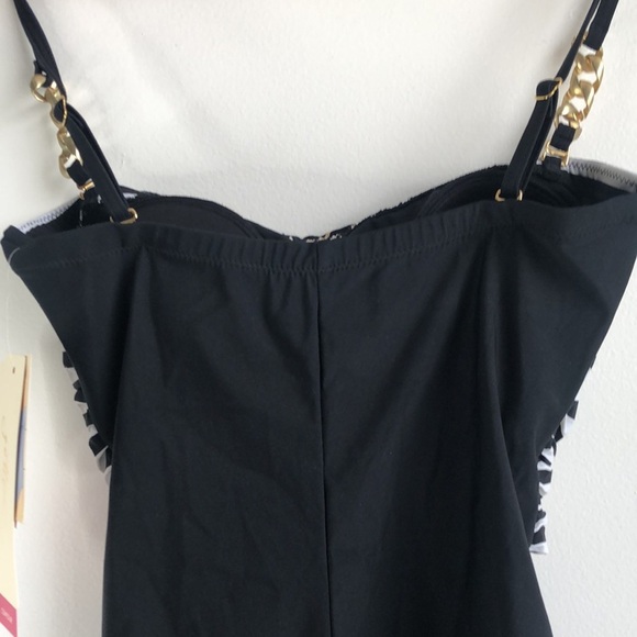 Gottex Contour one piece swimsuit - Picture 6 of 10